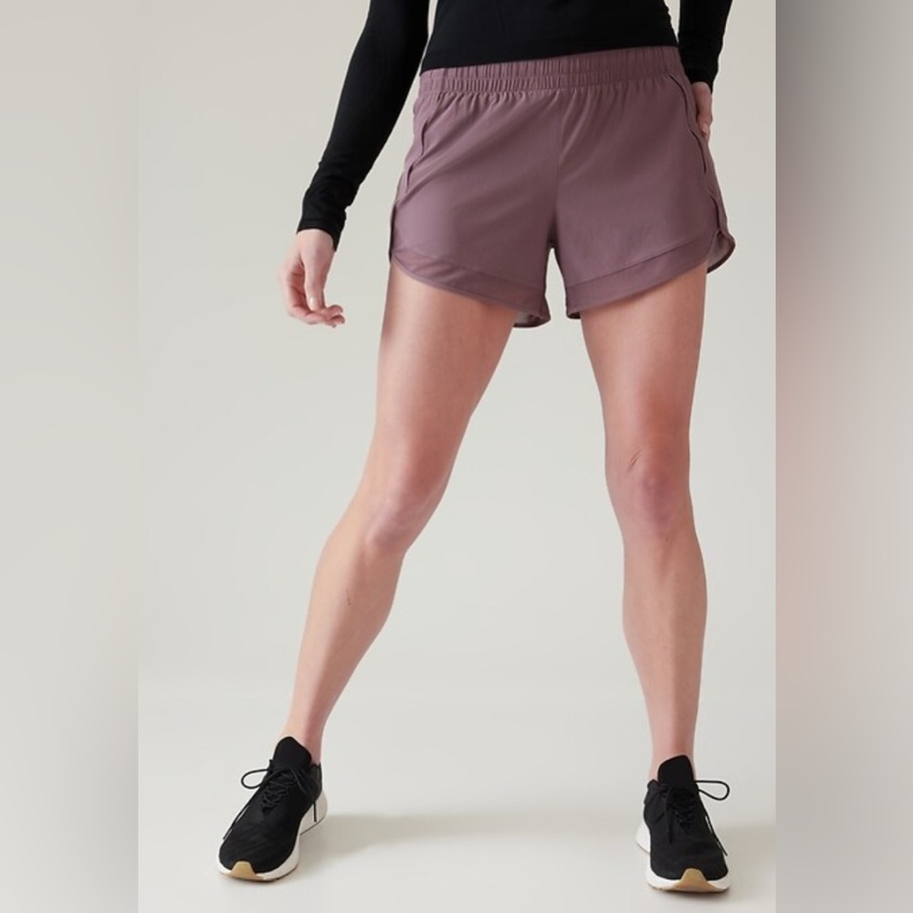Athleta Women's Mauve Mesh Racer Run Athletic Shorts Size small